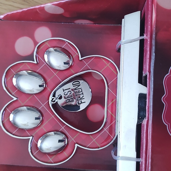 Stocking holder - Picture 4 of 4